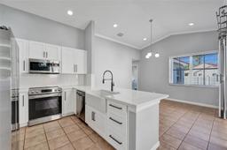 Picture of 811 Chimney Rock Rd, Weston, FL 33327
