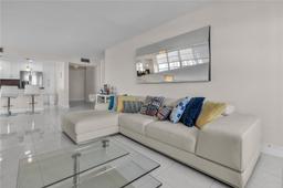 Picture of 2780 NE 183Rd St # 1517, Aventura, FL 33160