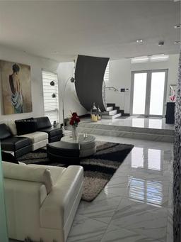 Picture of 8272 NW 33Rd Ter, Doral, FL 33122