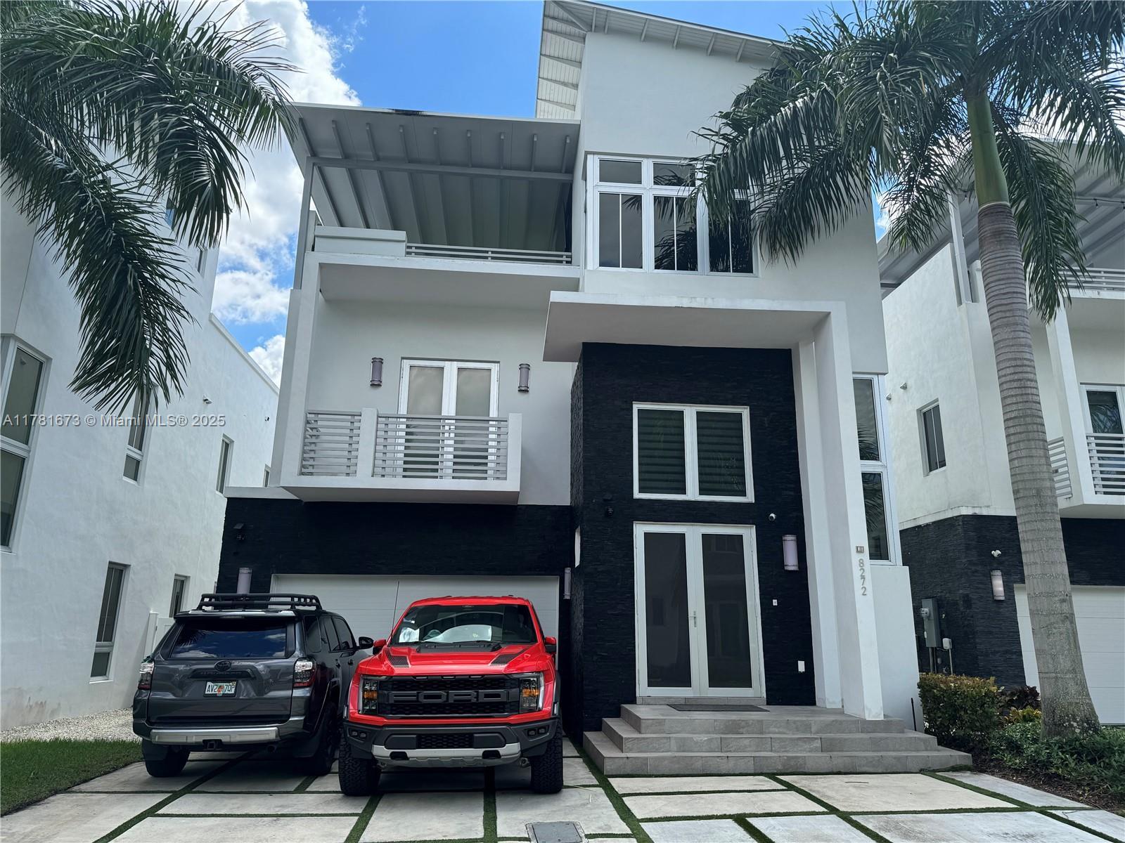 Picture of 8272 NW 33Rd Ter, Doral, FL 33122