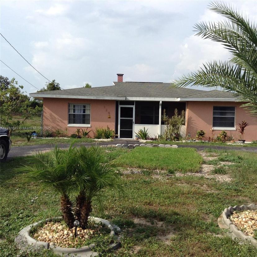 Picture of 120 Lake Ridge Drive, Other City - In The State Of Florida FL 33852