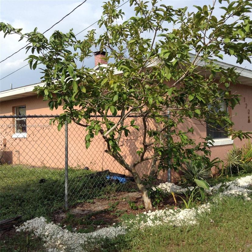 Picture of 120 Lake Ridge Drive, Other City - In The State Of Florida FL 33852