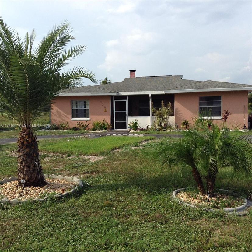 Picture of 120 Lake Ridge Drive, Other City - In The State Of Florida FL 33852