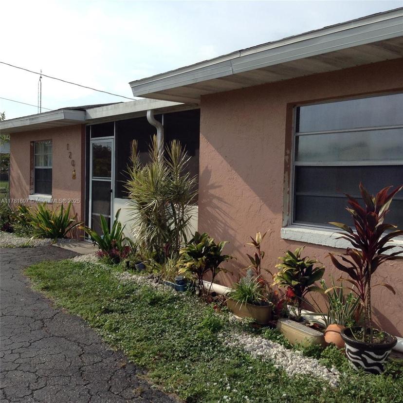 Picture of 120 Lake Ridge Drive, Other City - In The State Of Florida FL 33852