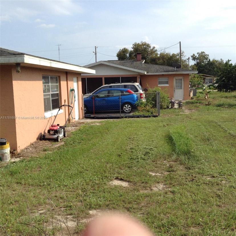 Picture of 120 Lake Ridge Drive, Other City - In The State Of Florida FL 33852