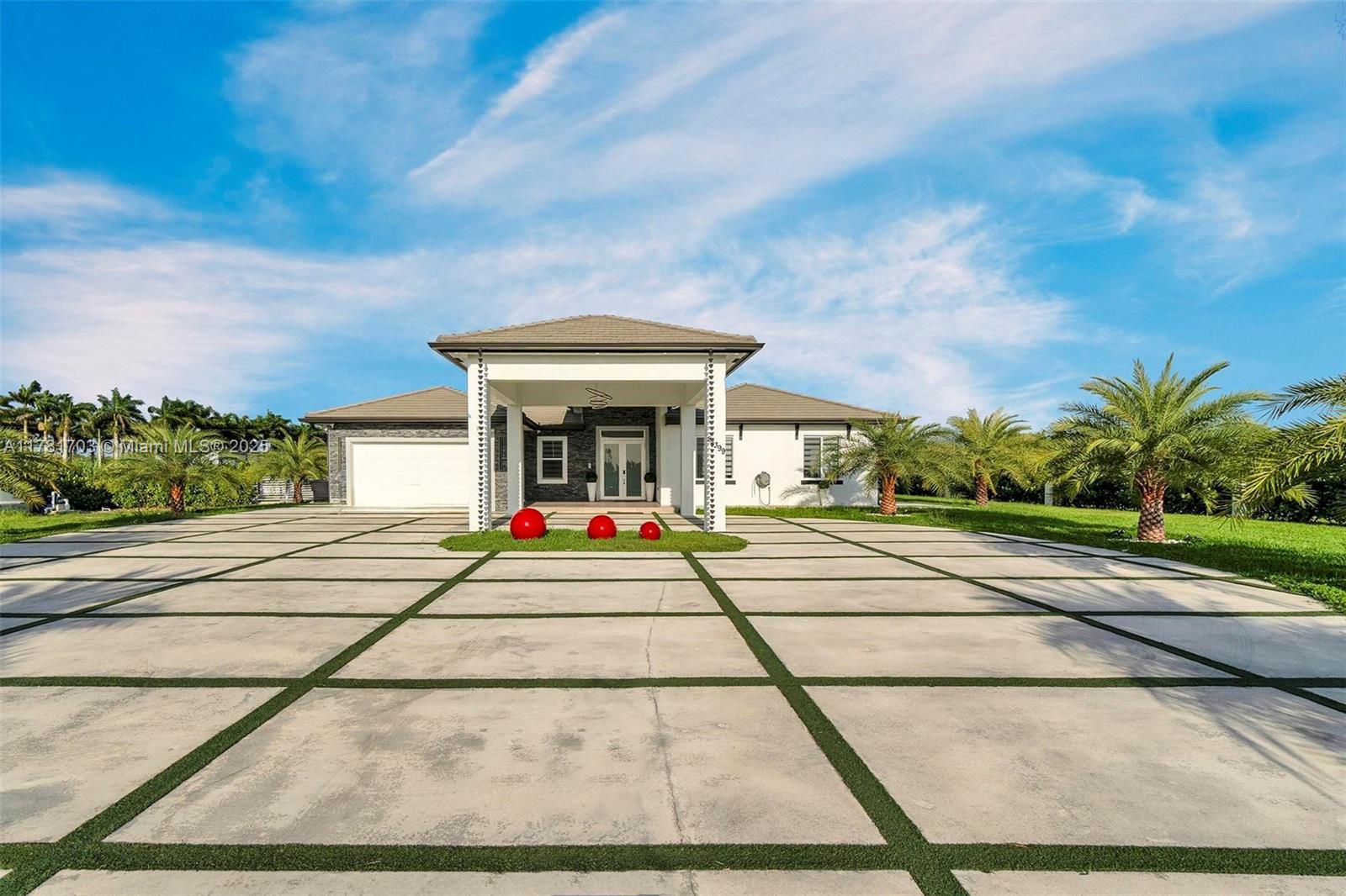 Picture of 24399 SW 217Th Ave, Homestead, FL 33031