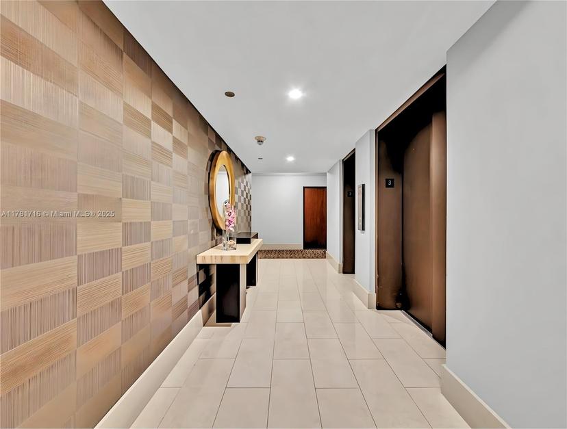 Picture of 1420 Brickell Bay Dr # 1407C, Miami FL 33131