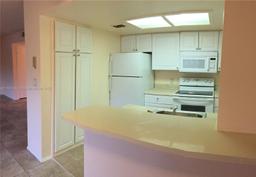 Picture of 3204 Coral Lake Dr # 3204, Coral Springs, FL 33065