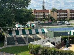 Picture of 2711 N Pine Island Rd # 211, Sunrise, FL 33322