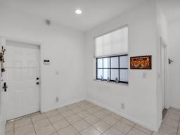 Picture of 3807 Pond Apple Dr # 3807, Weston, FL 33332
