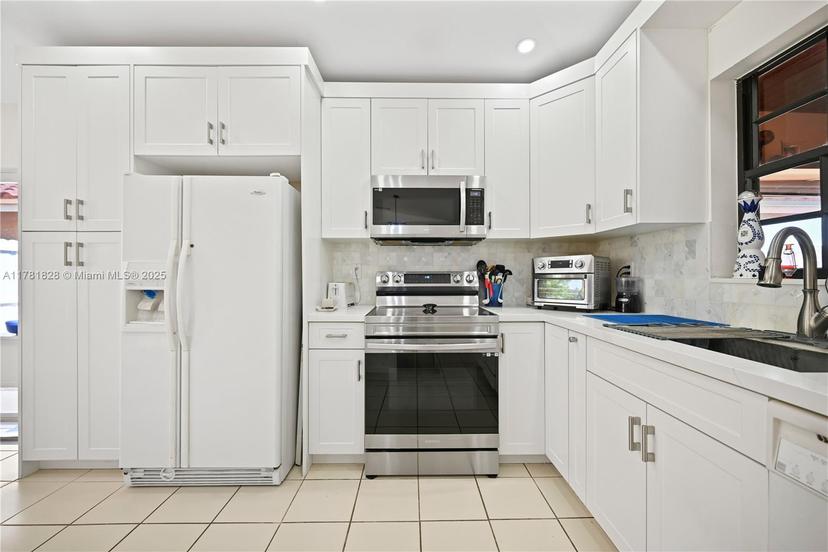 Picture of 5911 SW 148Th Pl, Miami FL 33193
