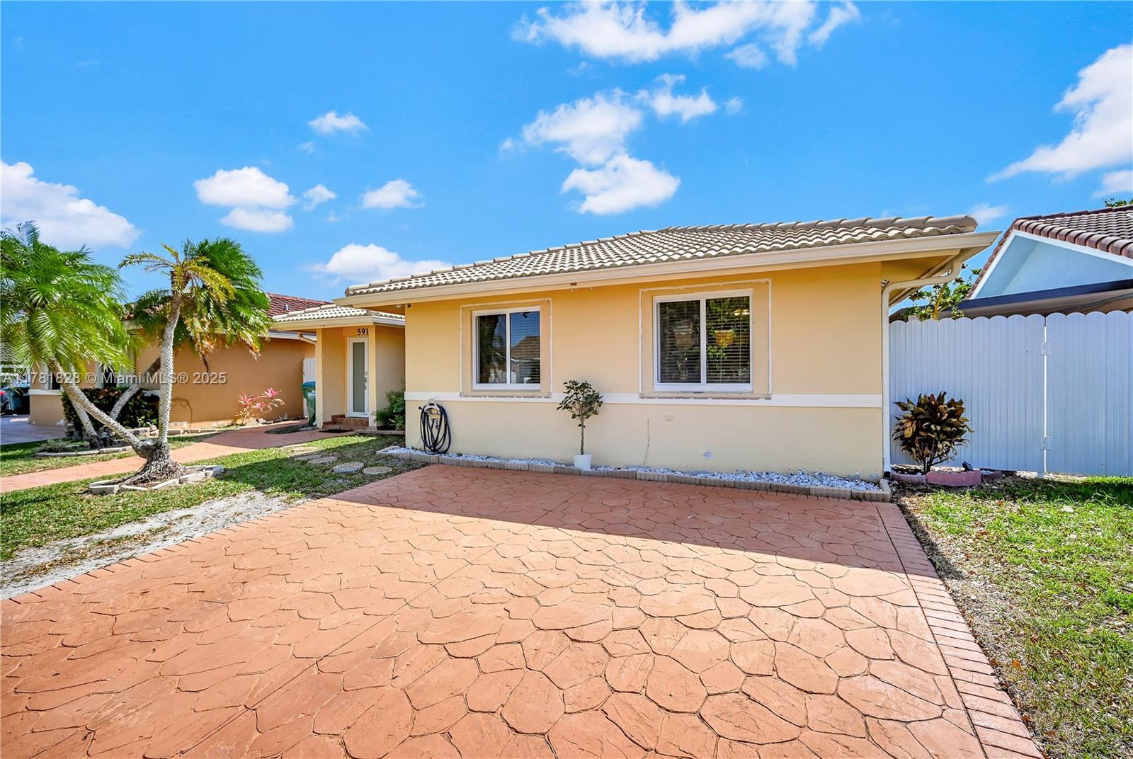Picture of 5911 SW 148Th Pl, Miami, FL 33193