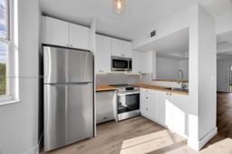 Picture of 390 NW 86Th Ct # 803, Miami, FL 33126