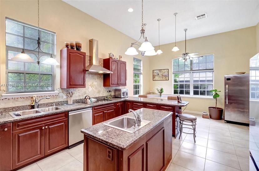Picture of 139 NW 102Nd St, Miami Shores FL 33150