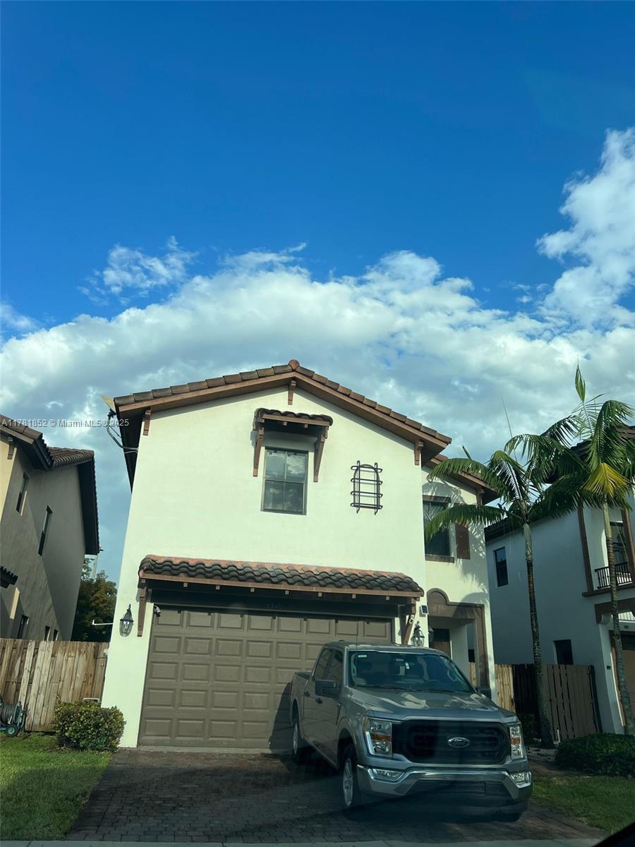 Picture of 8749 NW 102 Ct, Doral, FL 33178