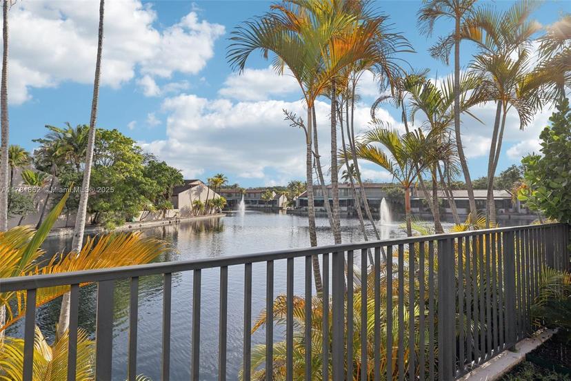 Picture of 8385 Rednock Ln, Miami Lakes FL 33016