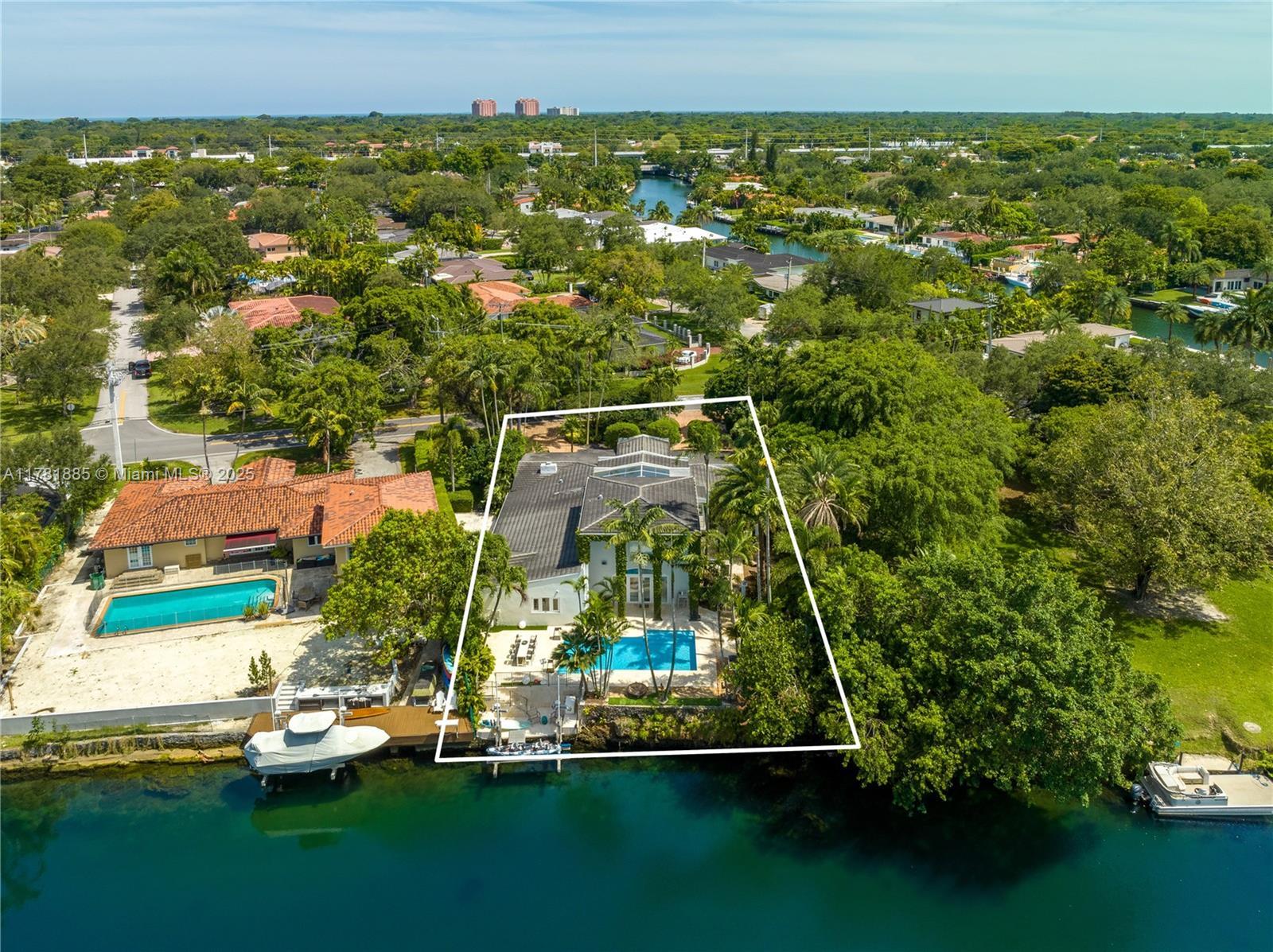 Picture of 755 Blue Rd, Coral Gables, FL 33146