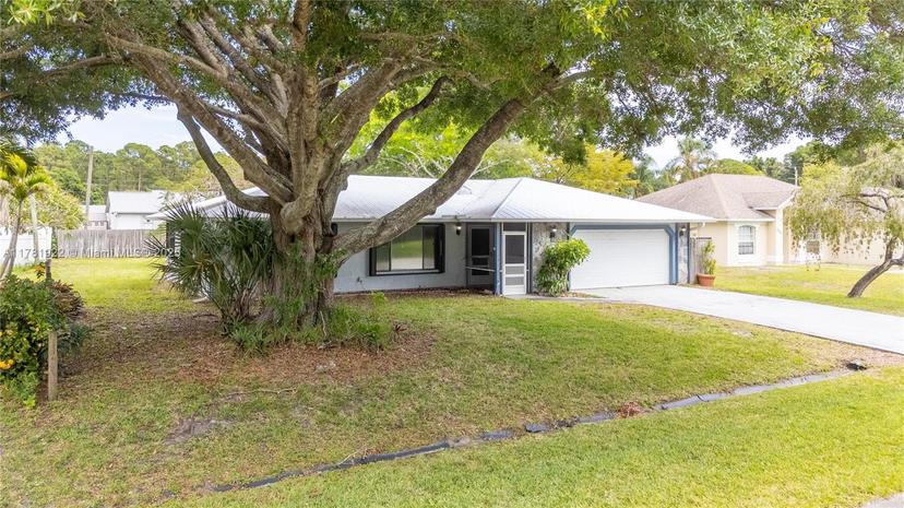 Picture of 2311 SE Fruit Ave, Port St. Lucie FL 34952