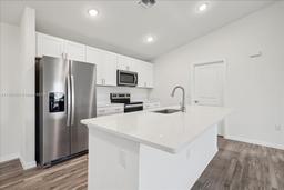Picture of 2104 NW 16Th Pl, Cape Coral, FL 33993