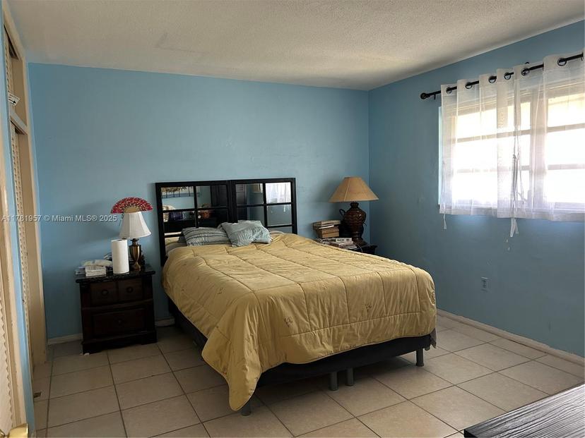 Picture of 1355 NE 167Th St # 307, Miami FL 33162