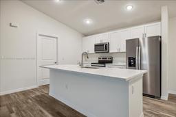 Picture of 1800 NW 12Th St, Cape Coral, FL 33993