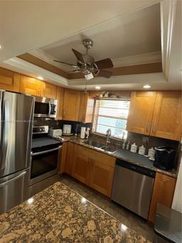Picture of 651 Pine Dr # 305, Pompano Beach, FL 33060