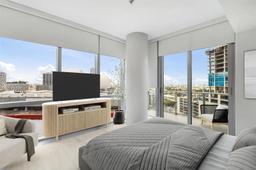 Picture of 851 NE 1St Ave # 1102, Miami, FL 33132