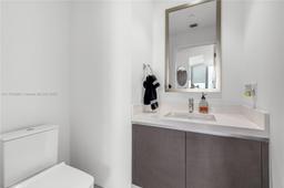 Picture of 851 NE 1St Ave # 1102, Miami, FL 33132