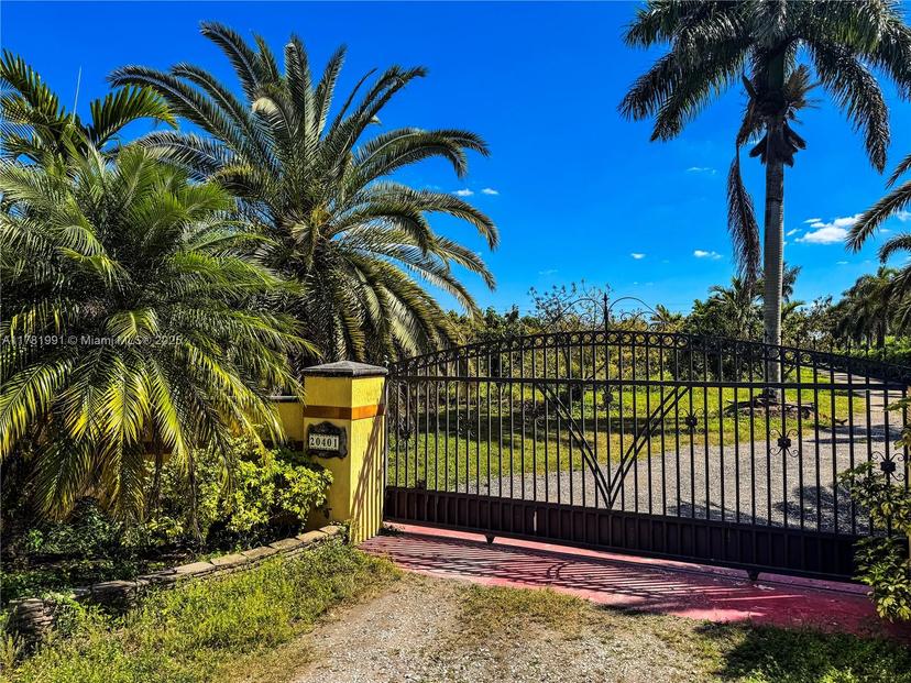 Picture of 20401 SW 184Th St, Miami FL 33187