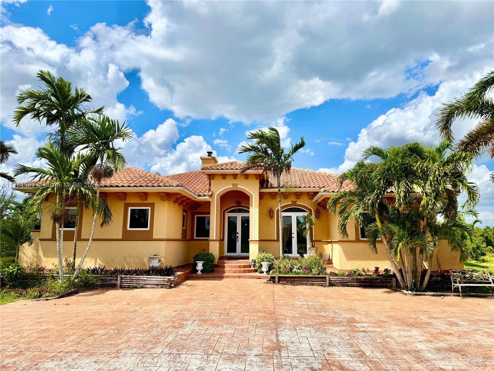 Picture of 20401 SW 184Th St, Miami, FL 33187