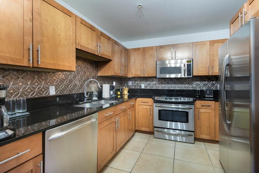 Picture of 8390 SW 72Nd Ave # 517, Miami FL 33143