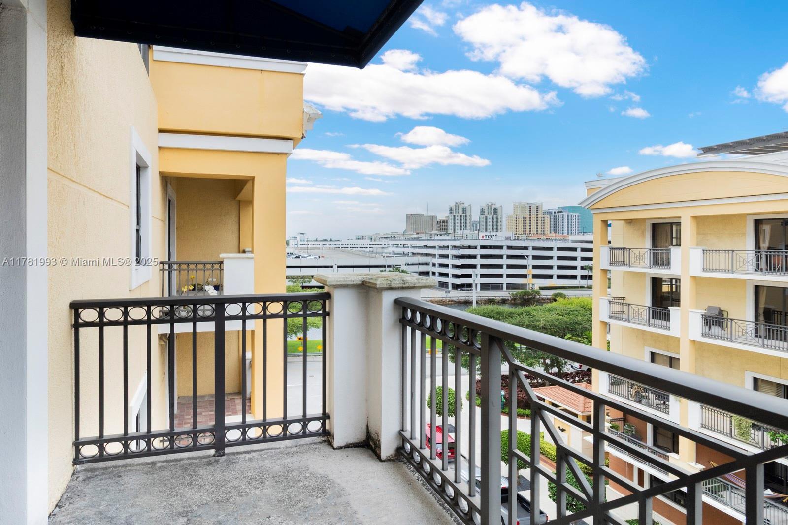 Picture of 8390 SW 72Nd Ave # 517, Miami, FL 33143