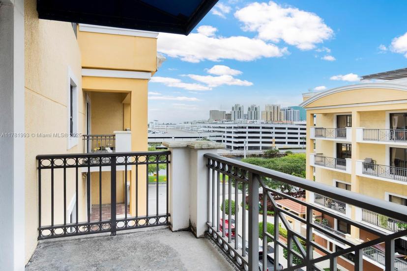 Picture of 8390 SW 72Nd Ave # 517, Miami FL 33143