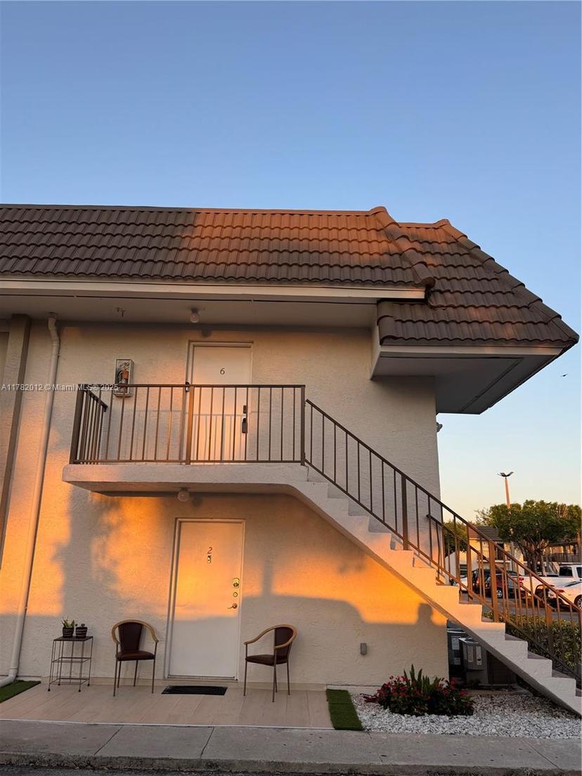 Picture of 6921 SW 129Th Ave # 6, Miami FL 33183