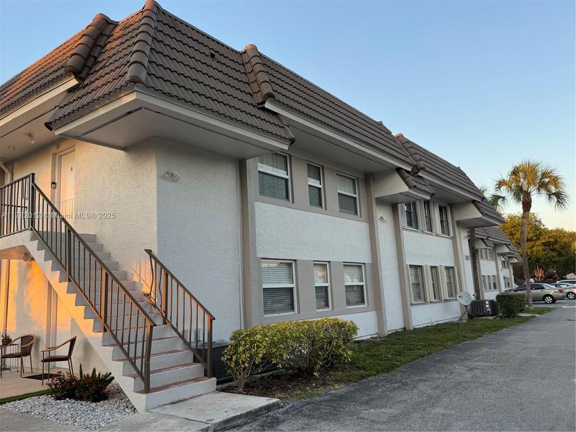 Picture of 6921 SW 129Th Ave # 6, Miami FL 33183