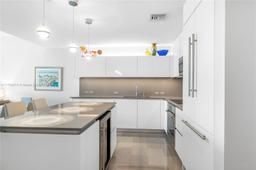 Picture of 68 SE 6Th Street # 810, Miami, FL 33131