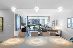 Picture of 68 SE 6Th Street # 810, Miami, FL 33131