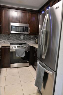 Picture of 10900 SW 104Th St # 314, Miami, FL 33176