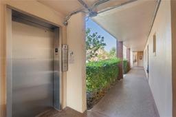 Picture of 2781 N Pine Island Rd # 105, Sunrise, FL 33322