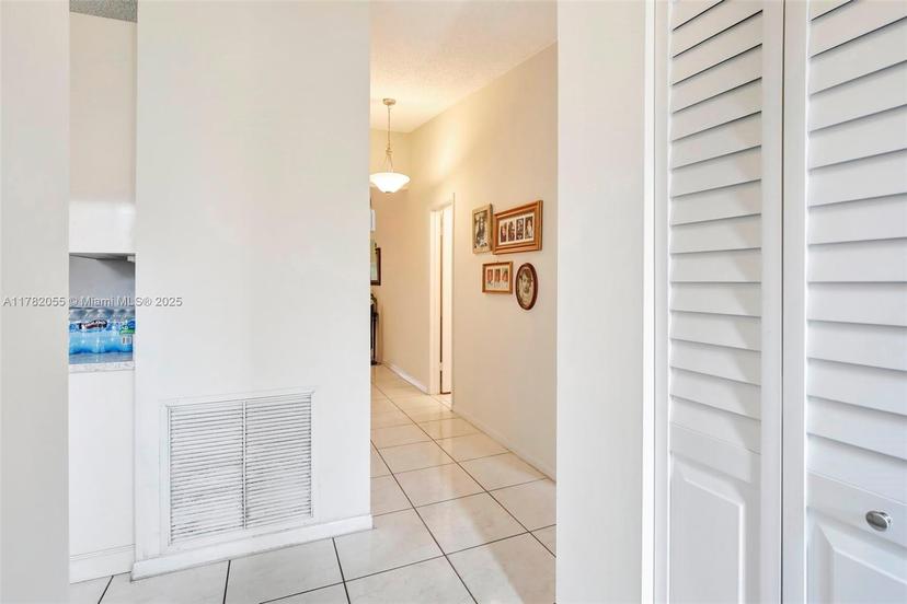 Picture of 861 NW 79Th Ter, Plantation FL 33324