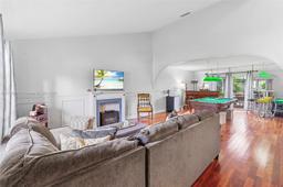 Picture of 19313 NW 11Th St, Pembroke Pines, FL 33029
