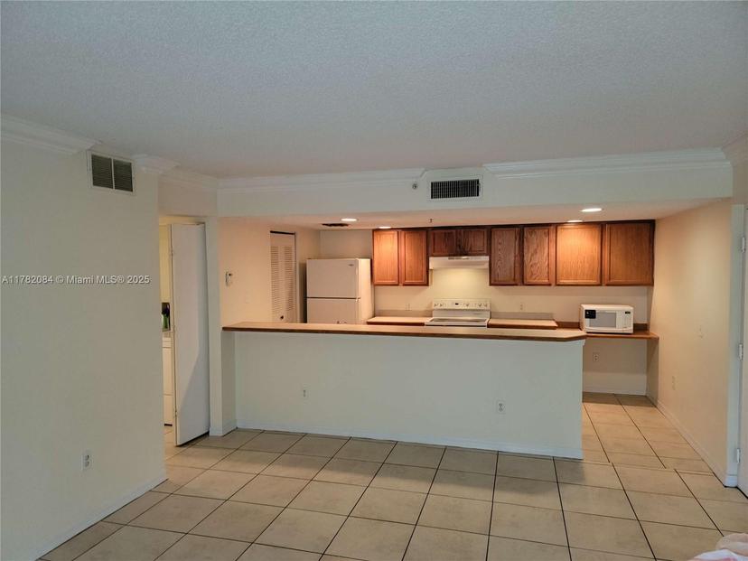 Picture of 9907 Westwood Dr # 2, Tamarac FL 33321