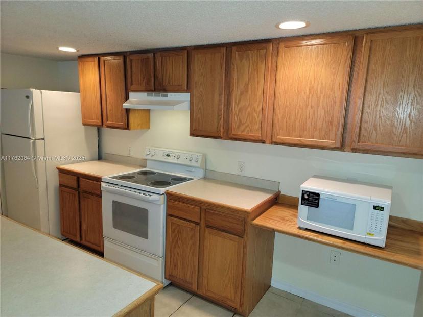 Picture of 9907 Westwood Dr # 2, Tamarac FL 33321