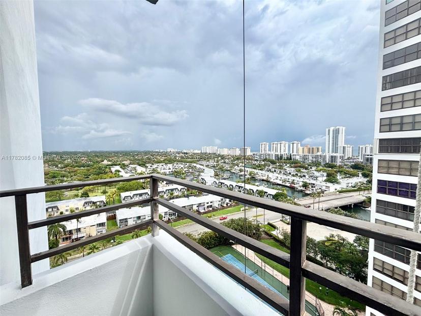Picture of 600 Three Islands Blvd # 1522, Hallandale Beach FL 33009