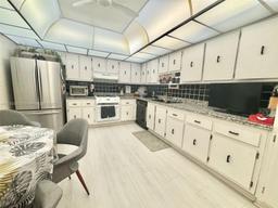 Picture of 600 Three Islands Blvd # 1522, Hallandale Beach, FL 33009
