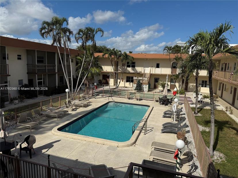 Picture of 415 NE 2Nd St # 124, Hallandale Beach FL 33009