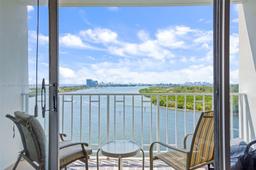 Picture of 500 Bayview Dr # 1418, Sunny Isles Beach, FL 33160