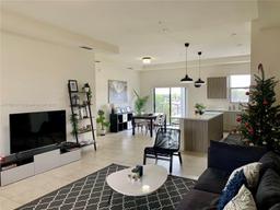 Picture of 10455 NW 82Nd St # 33, Doral, FL 33178