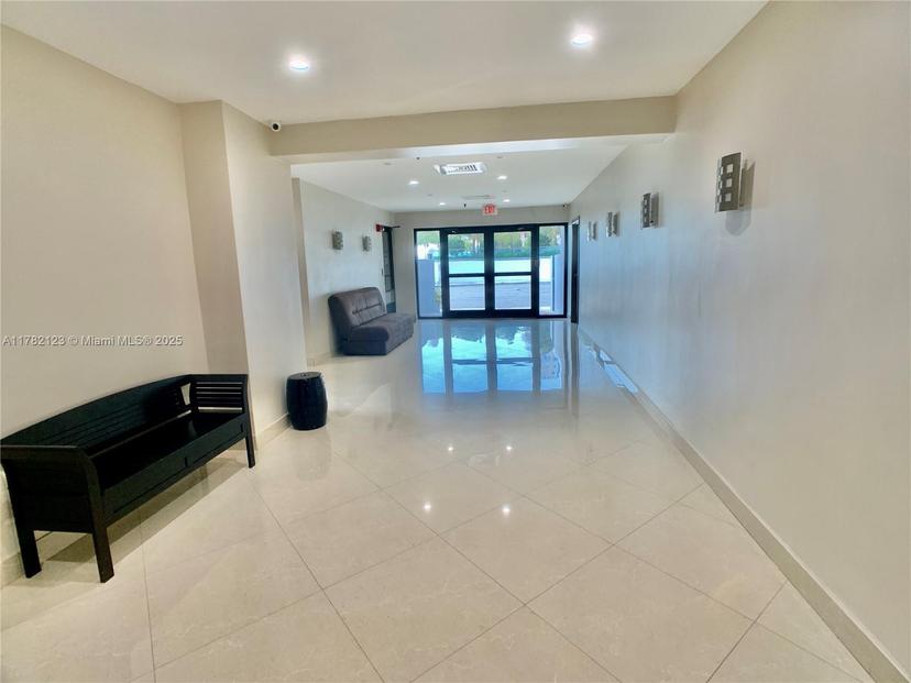 Picture of 555 NE 30Th St # 1004, Miami FL 33137