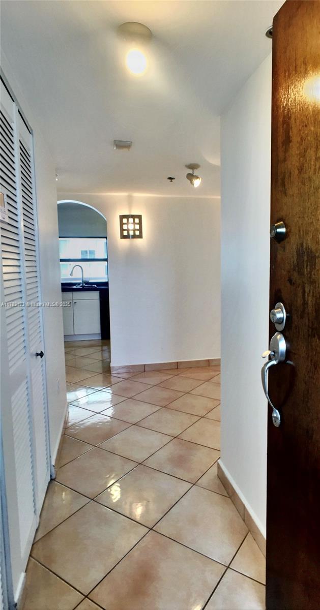 Picture of 555 NE 30Th St # 1004, Miami FL 33137